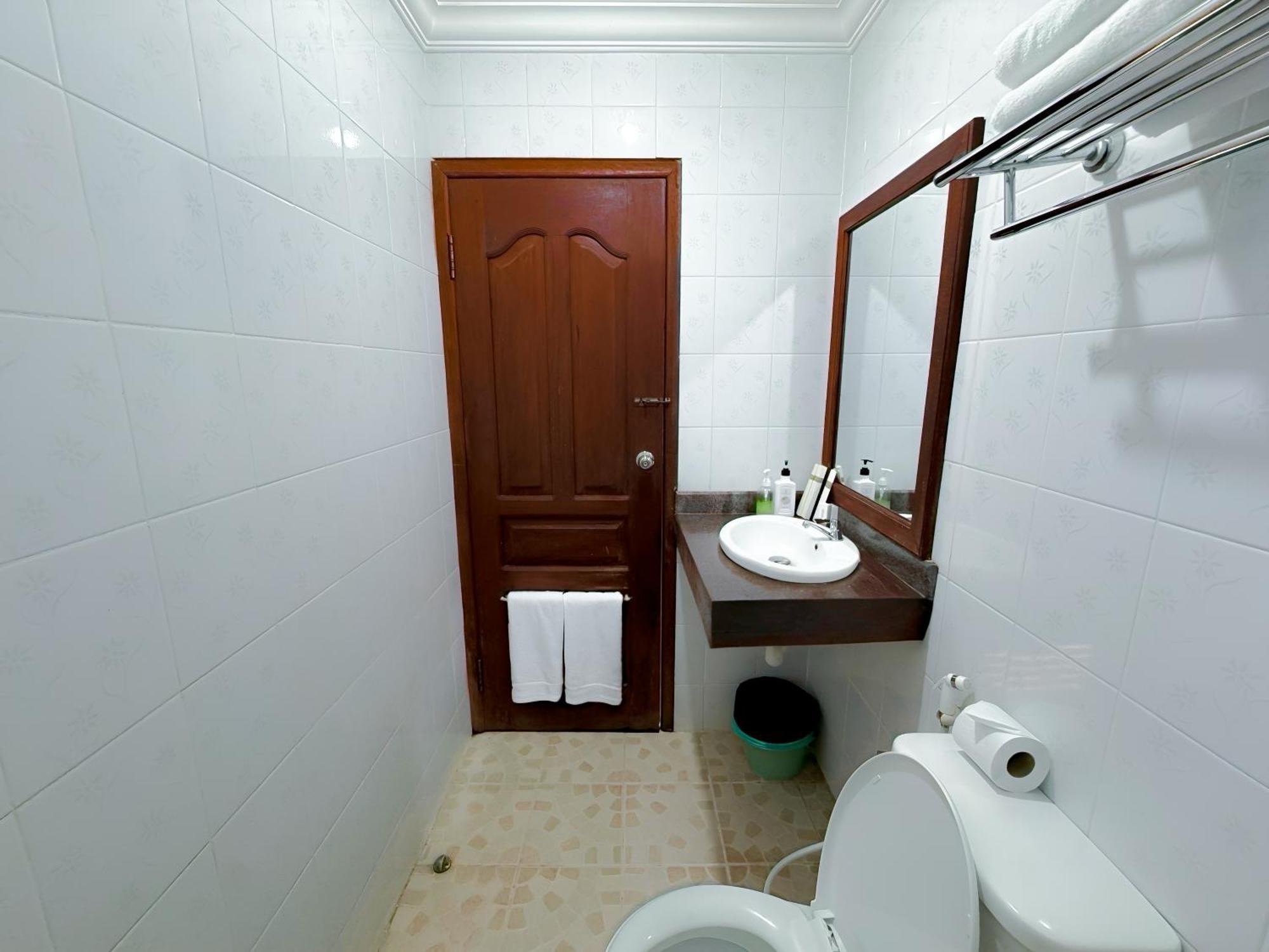 Vplus Hotel Сием Реап Екстериор снимка
