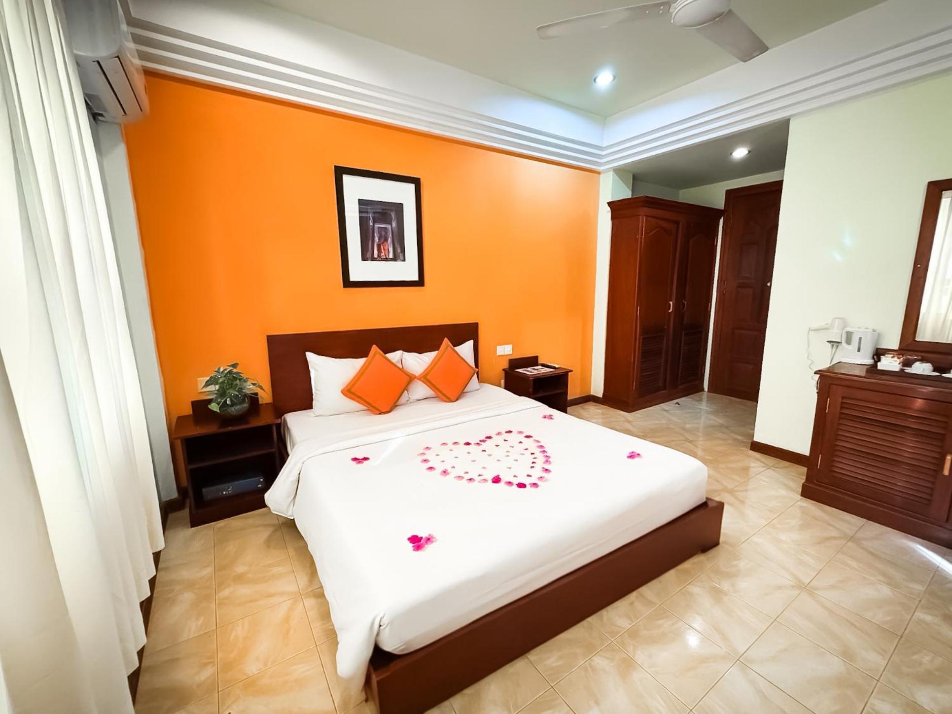 Vplus Hotel Сием Реап Екстериор снимка