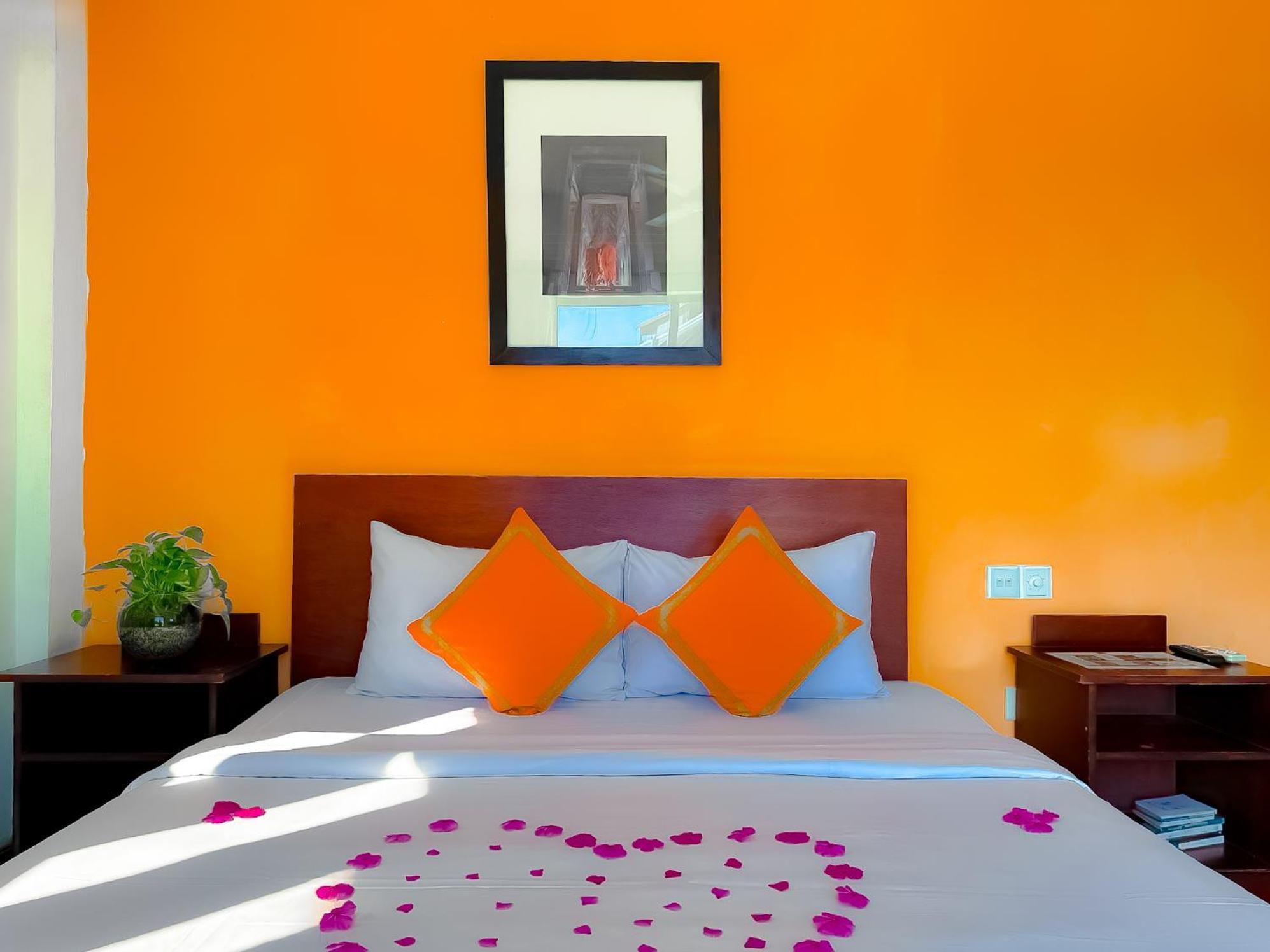Vplus Hotel Сием Реап Екстериор снимка